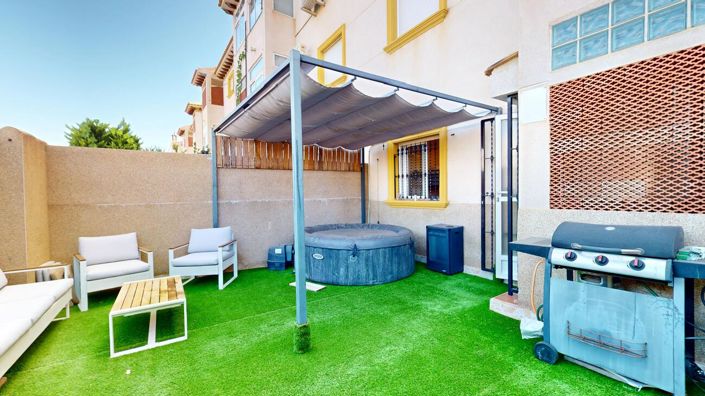 Image No.12-2 Bed Apartment for sale