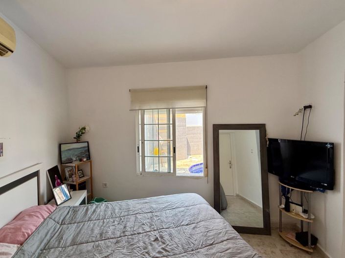 Image No.40-5 Bed Villa for sale