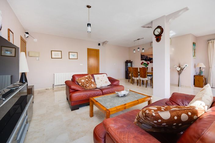 Image No.7-3 Bed Villa for sale