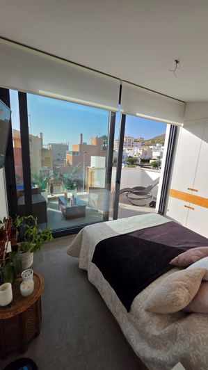 Image No.18-3 Bed Townhouse for sale