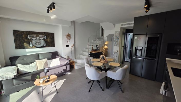 Image No.23-3 Bed Townhouse for sale