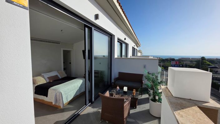 Image No.25-3 Bed Townhouse for sale