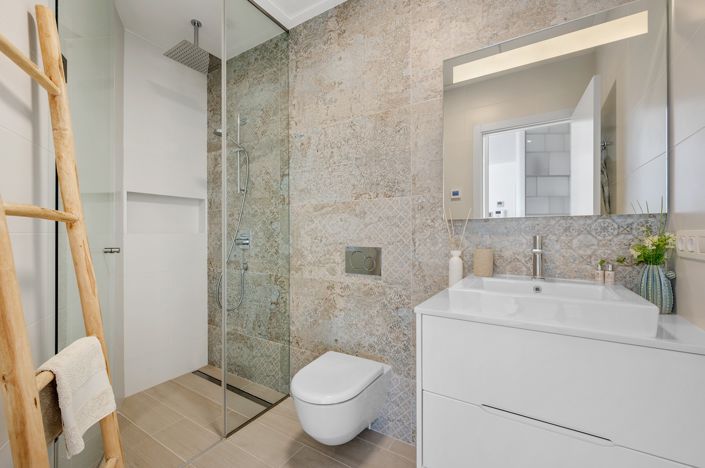 Image No.17-2 Bed Apartment for sale