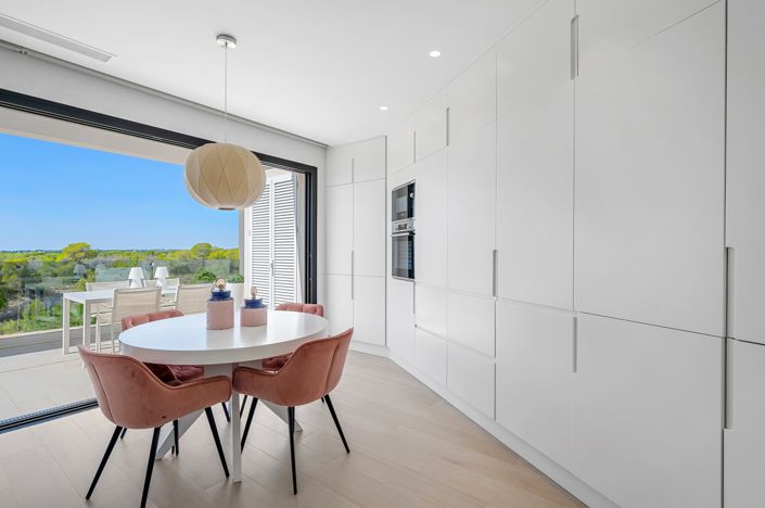 Image No.4-2 Bed Apartment for sale