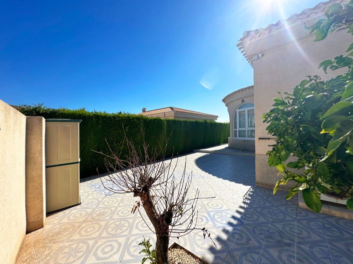 Image No.43-3 Bed Villa for sale