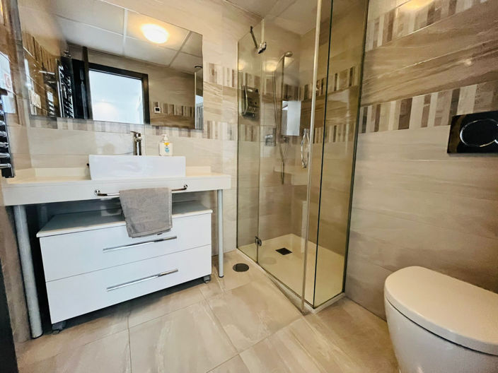 Image No.21-Appartement de 3 chambres à vendre à Punta Prima