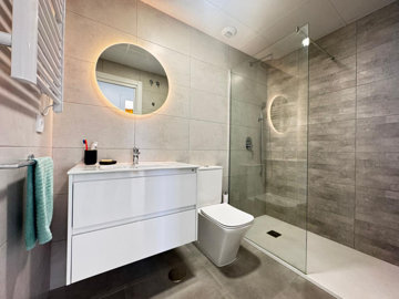 propertyattachment1jxbwzamyh20251007110022