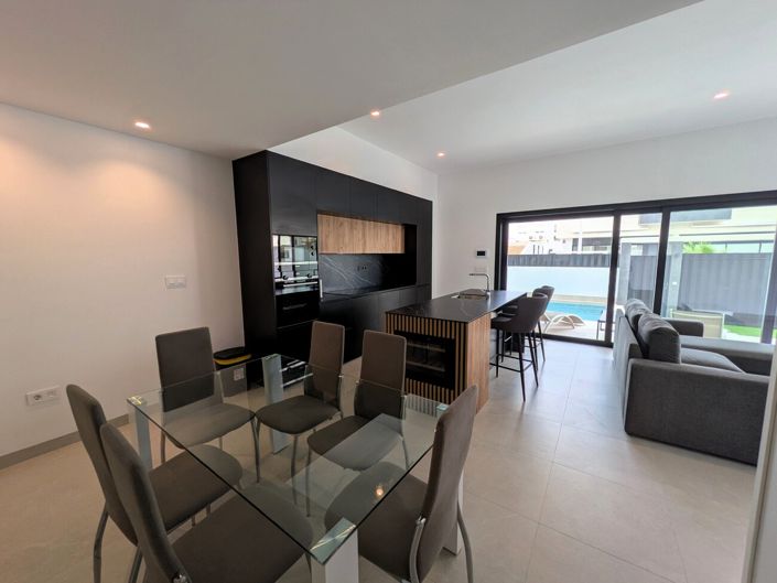 Image No.19-3 Bed Bungalow for sale