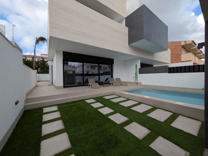 Image No.30-3 Bed Bungalow for sale