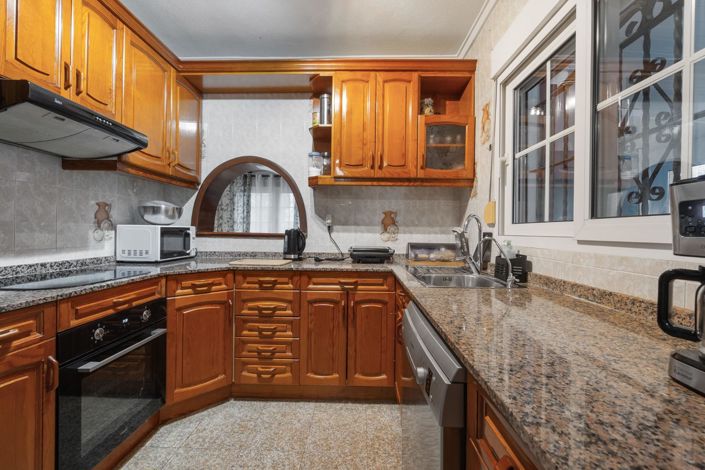 Image No.17-3 Bed Villa for sale