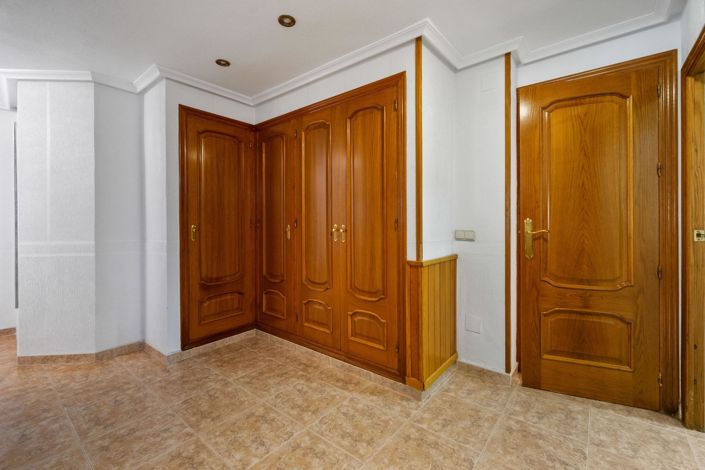 Image No.24-3 Bed Villa for sale