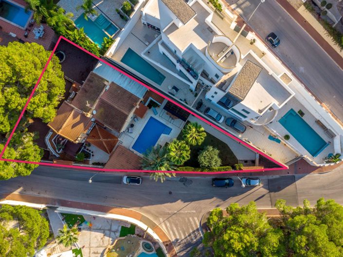 Image No.3-3 Bed Villa for sale