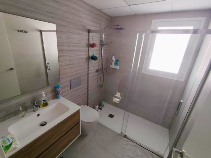 Image No.16-2 Bed Townhouse for sale