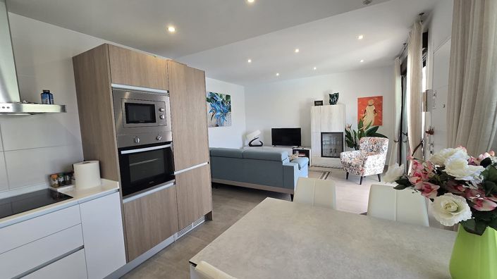 Image No.10-2 Bed Apartment for sale