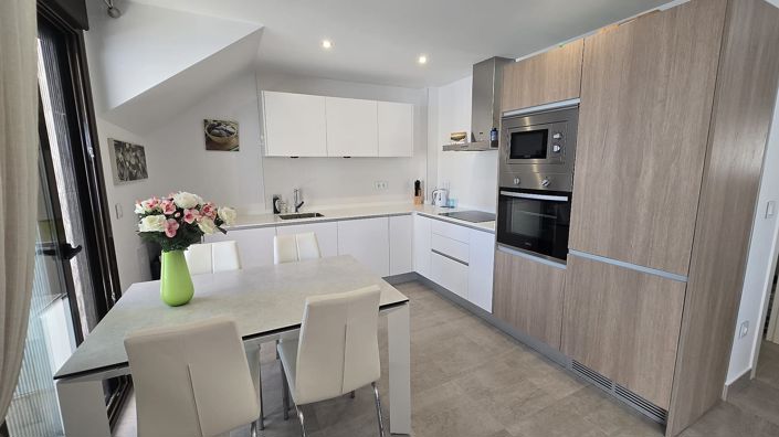 Image No.12-2 Bed Apartment for sale