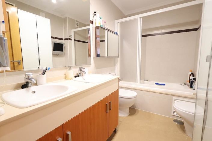 Image No.17-3 Bed Penthouse for sale