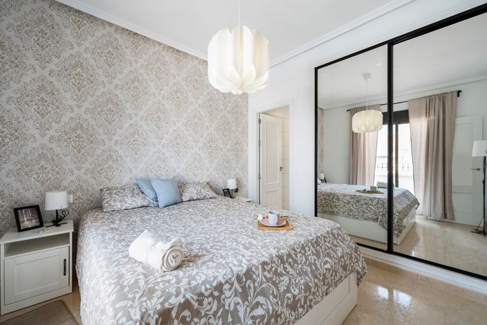 Image No.20-3 Bed Townhouse for sale