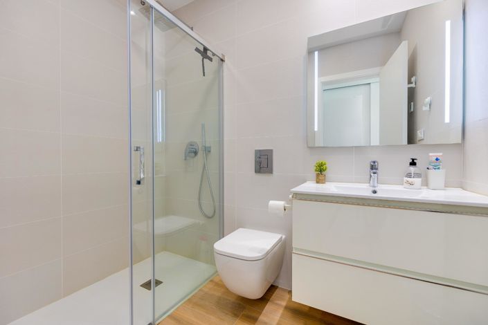 Image No.33-2 Bed Apartment for sale