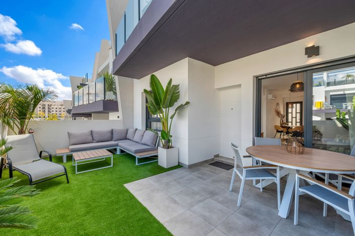 Image No.20-2 Bed Apartment for sale