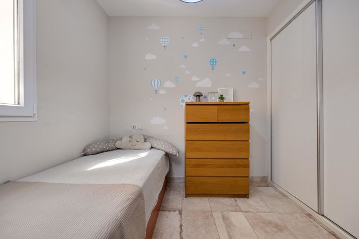 Image No.18-3 Bed Townhouse for sale