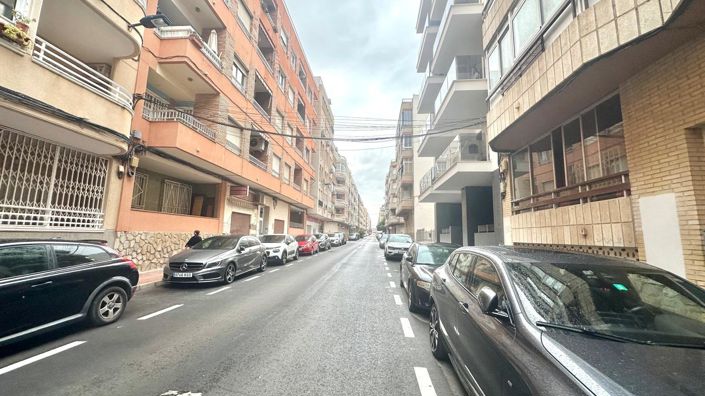 Image No.2-3 Bed Apartment for sale