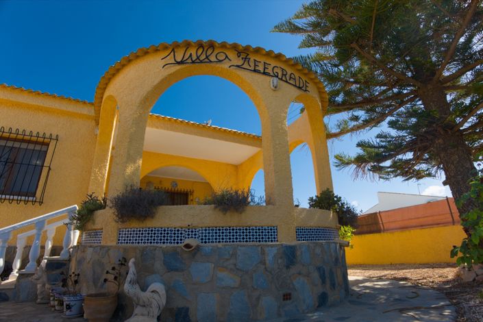 Image No.7-2 Bed Villa for sale