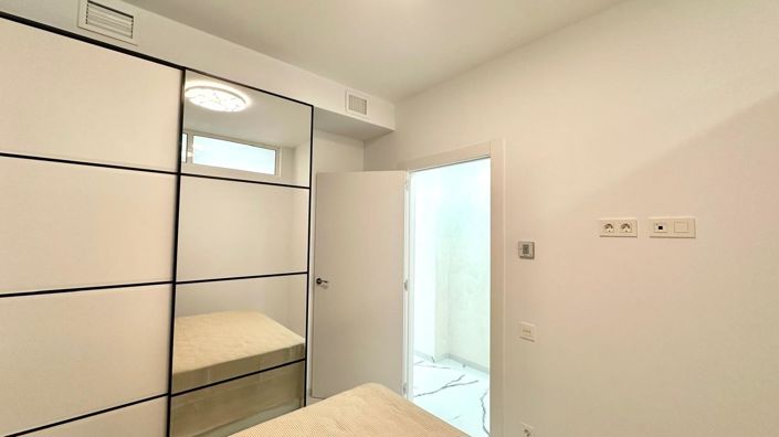 Image No.18-2 Bed Apartment for sale