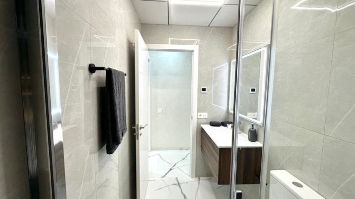 Image No.33-2 Bed Apartment for sale