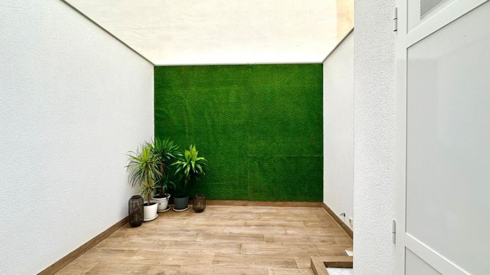 Image No.41-2 Bed Apartment for sale