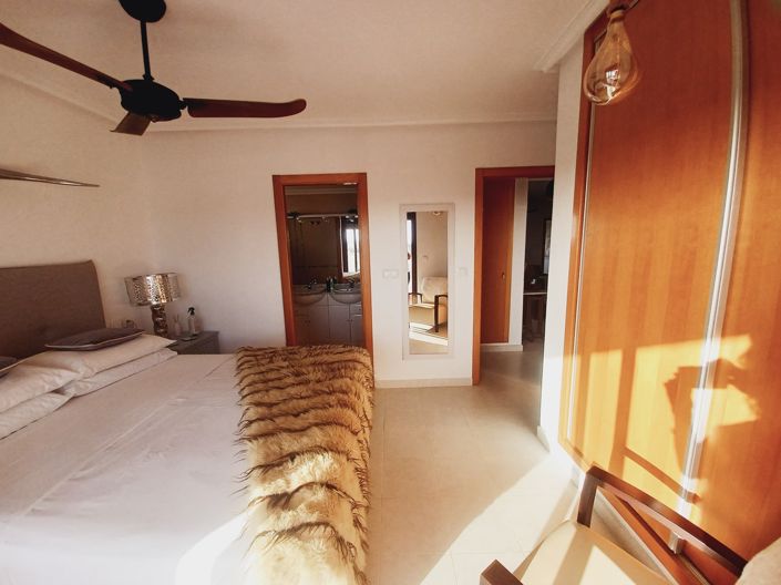 Image No.22-3 Bed Apartment for sale