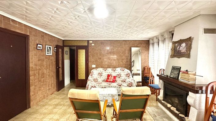 Image No.26-4 Bed Townhouse for sale