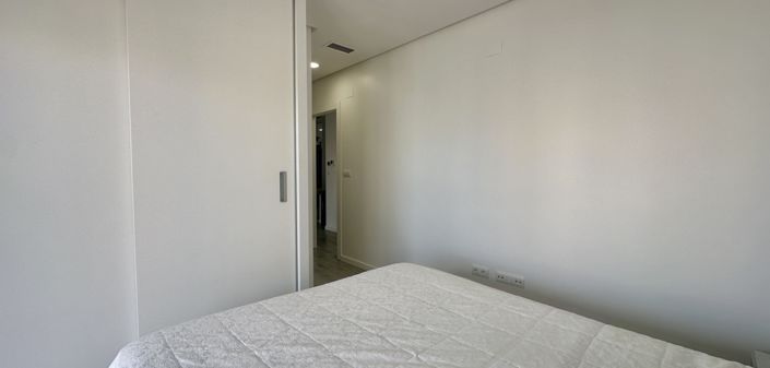 Image No.27-3 Bed Apartment for sale