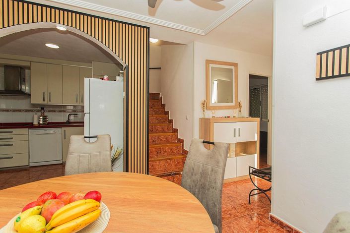 Image No.26-4 Bed House for sale