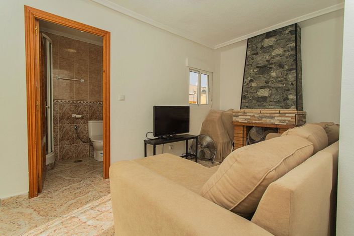 Image No.29-4 Bed House for sale