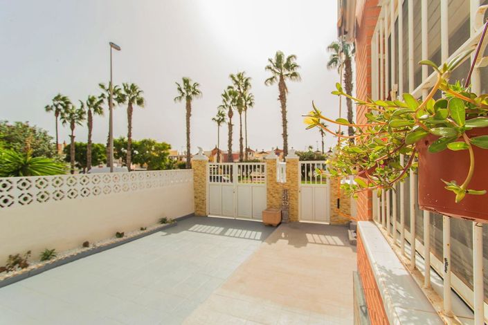 Image No.47-4 Bed House for sale