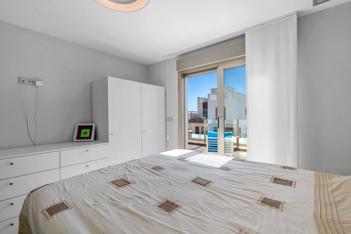 Image No.28-3 Bed Villa for sale