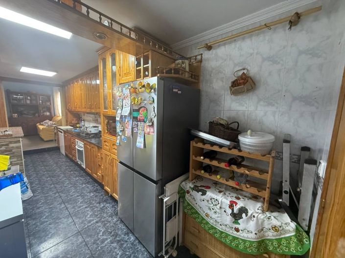 Image No.13-4 Bed Apartment for sale