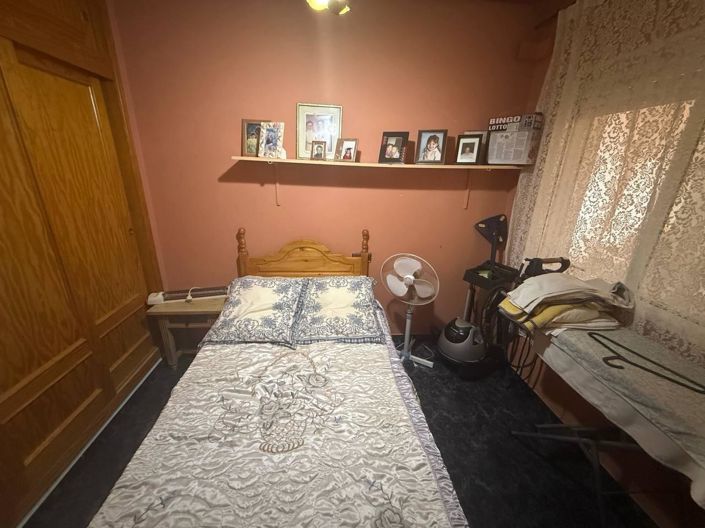 Image No.15-4 Bed Apartment for sale