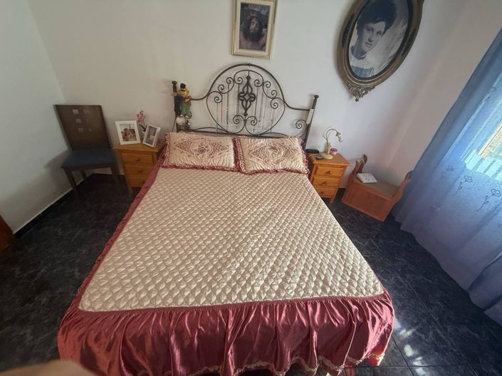 Image No.17-4 Bed Apartment for sale