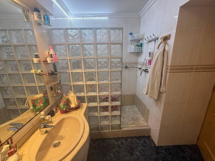 Image No.22-4 Bed Apartment for sale