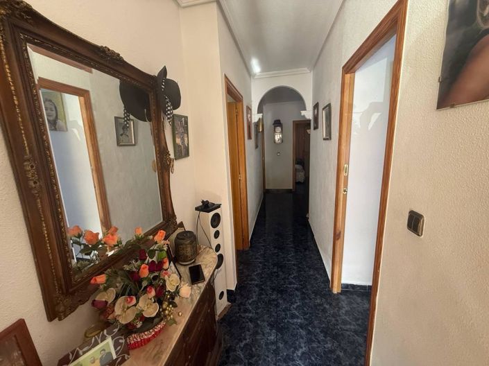 Image No.25-4 Bed Apartment for sale