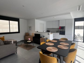 o1j85oq0cr1ipcdm51h15b0d12r72t