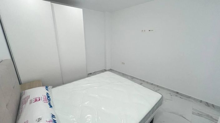 Image No.38-2 Bed Apartment for sale