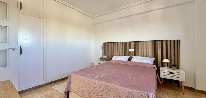 Image No.20-2 Bed Apartment for sale