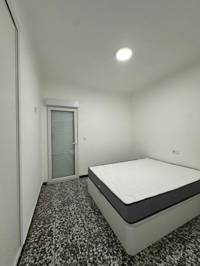 Image No.11-5 Bed Apartment for sale