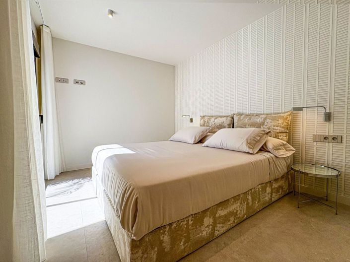 Image No.12-5 Bed Villa for sale