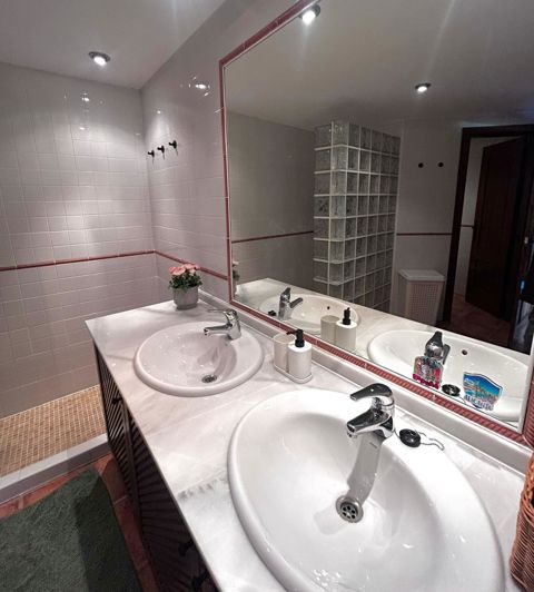 Image No.18-2 Bed Apartment for sale