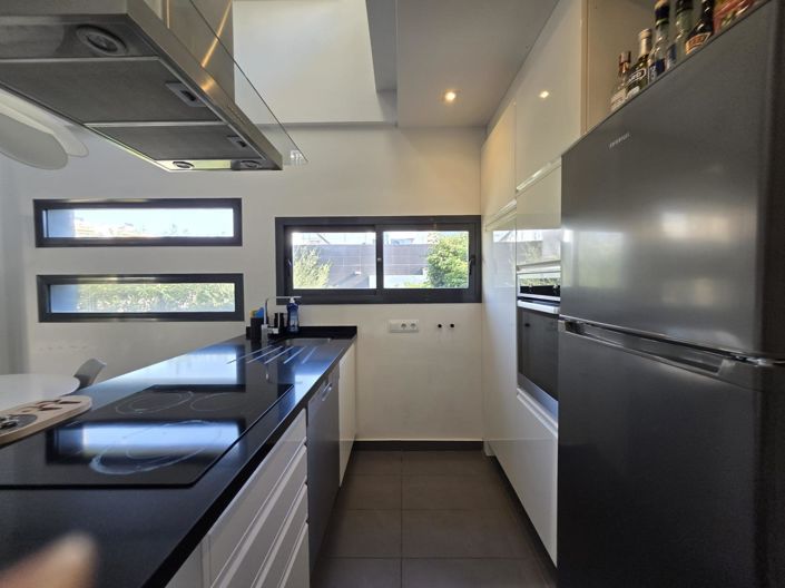 Image No.42-3 Bed Villa for sale