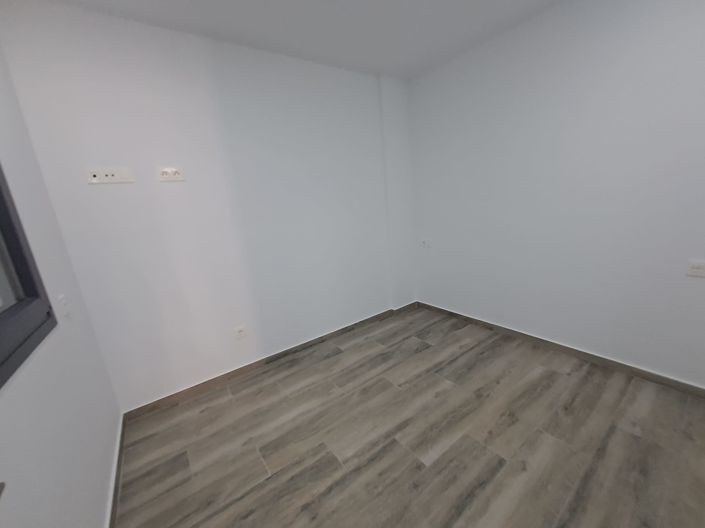 Image No.23-3 Bed Apartment for sale