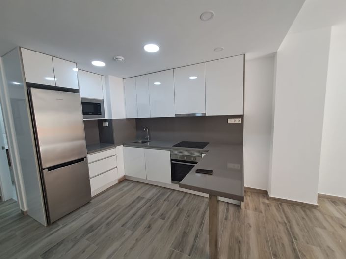 Image No.9-3 Bed Apartment for sale